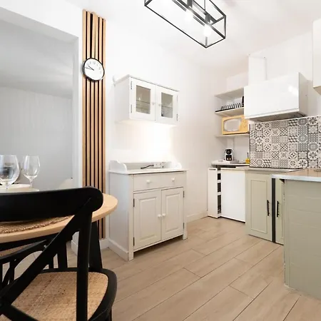 Jean-médcin, Quiet Studio, Train Station 5 Min Away Appartement Nice